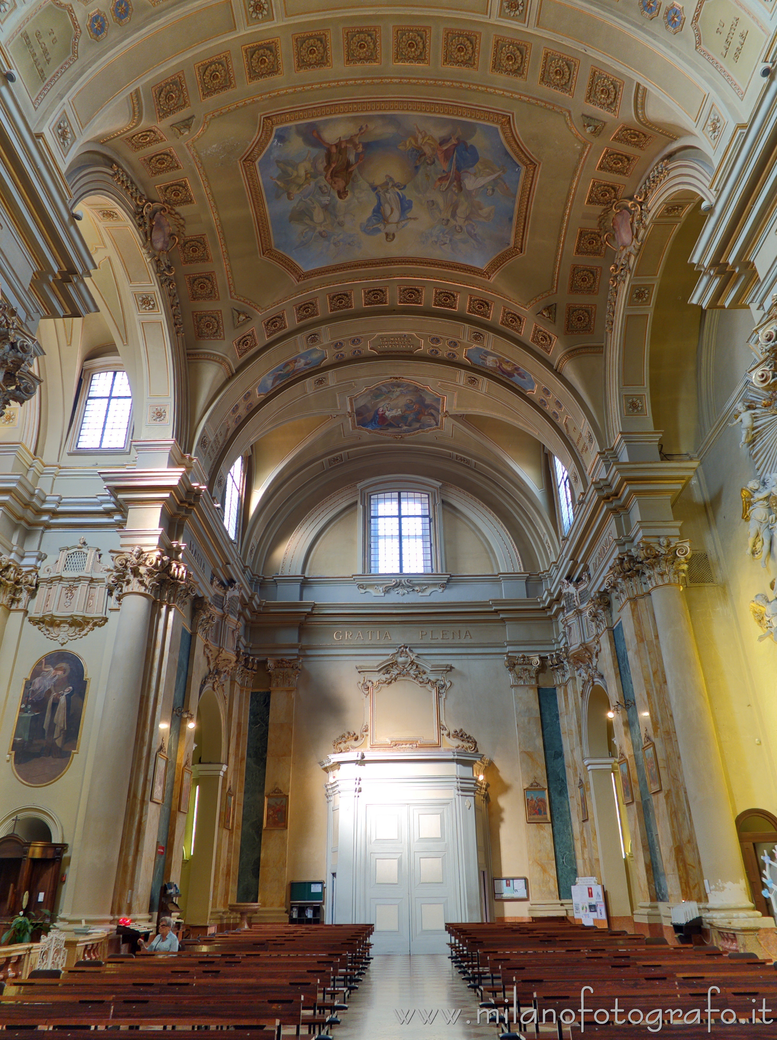 Rimini (Italy) - Nave of Saint Gaudentius in the the Church of St. John the Baptist - Full resolution picture